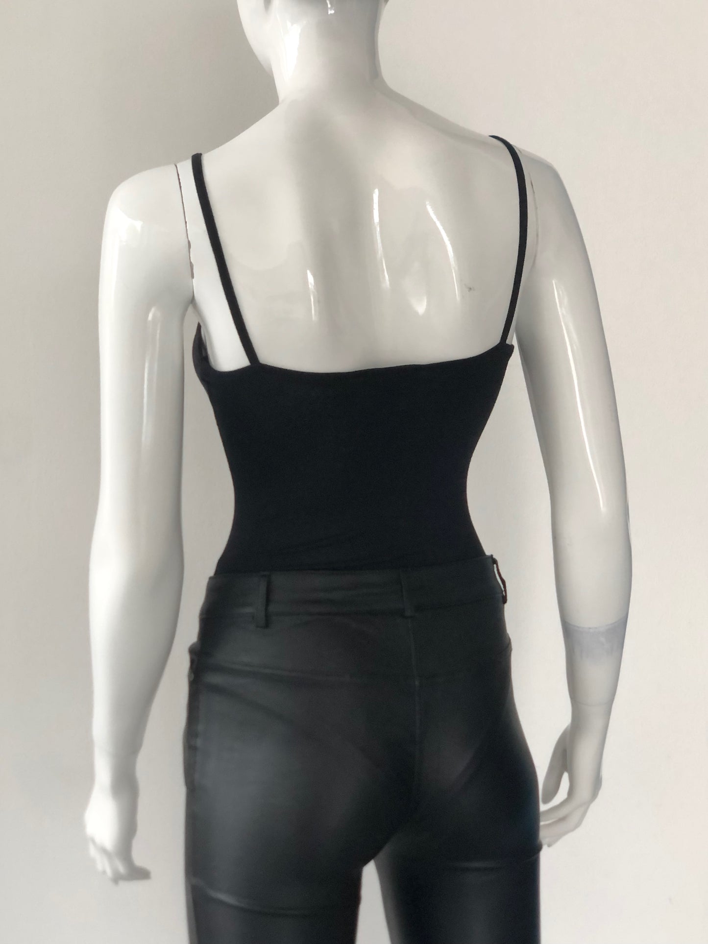 €1,60 al pezzo PRIMARK stock body donna 4300 pezzi - P/E - RIF. TV6088