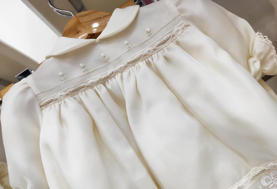 €15,00 al pezzo ALES, ALETTA, ARMANI, BABY GRAZIELLA, BIMBI BLU, ecc. stock abbigliamento bambini 2116 pezzi - P/E - RIF. TV6119