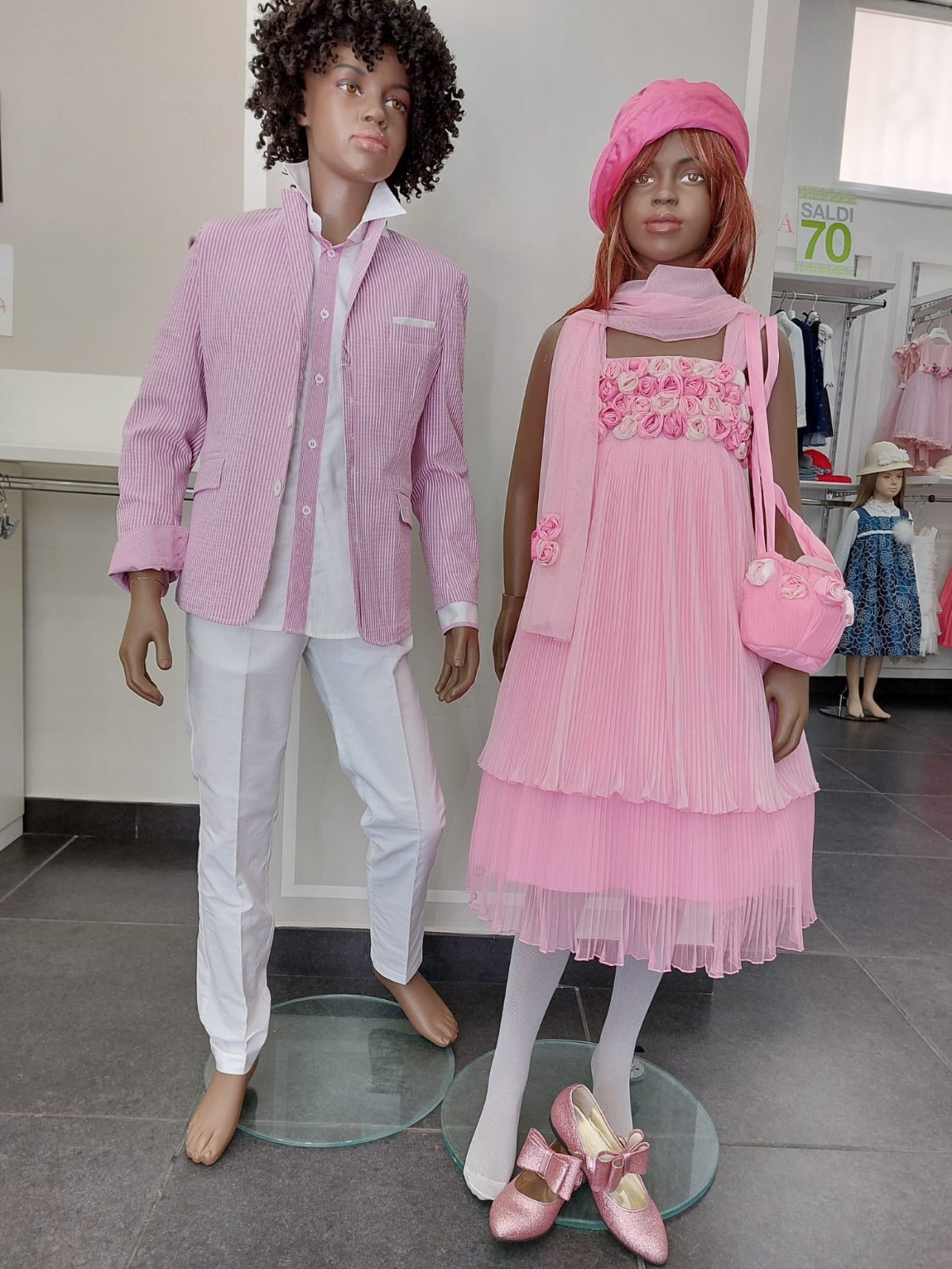 €15,00 al pezzo ALES, ALETTA, ARMANI, BABY GRAZIELLA, BIMBI BLU, ecc. stock abbigliamento bambini 2116 pezzi - P/E - RIF. TV6119