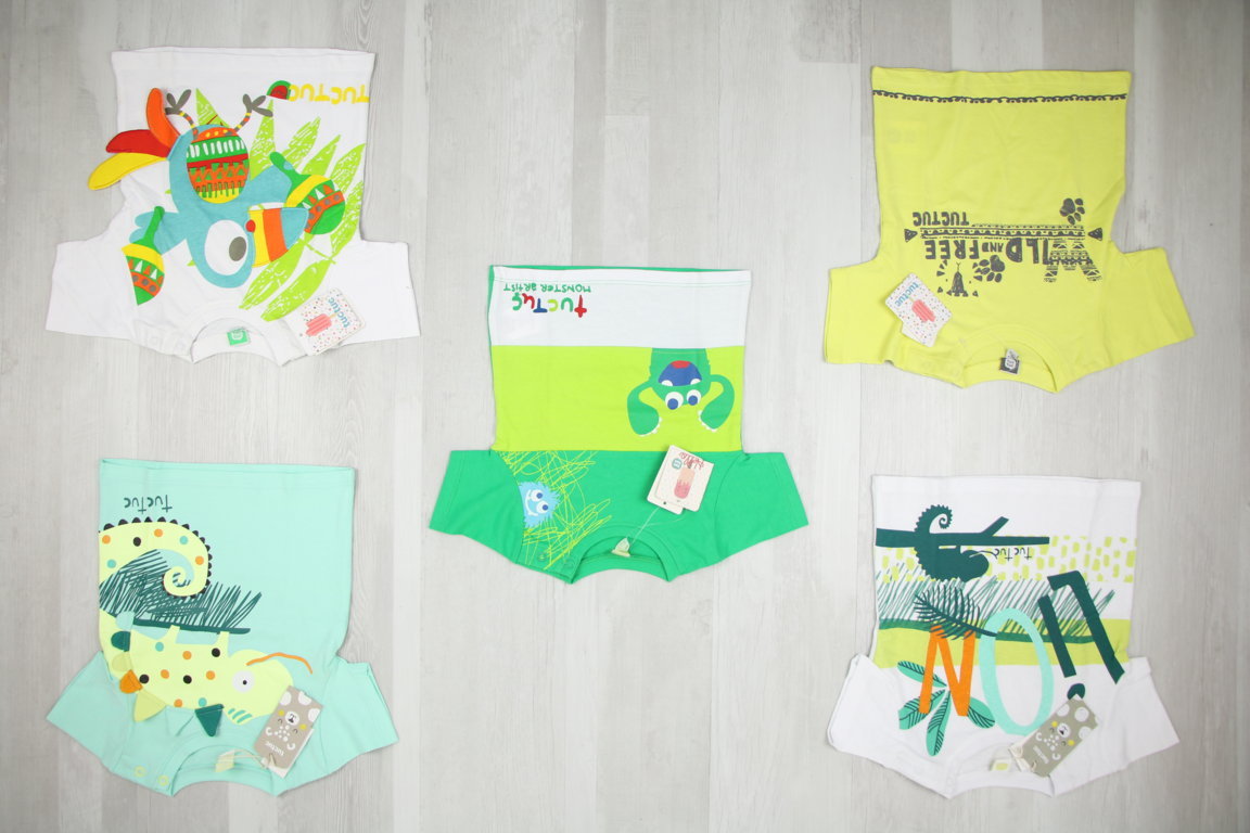 SCONTATO -15% €3,82 al pezzo TUC TUC stock abbigliamento bambini 369 pezzi - P/E - RIF. 6049AF