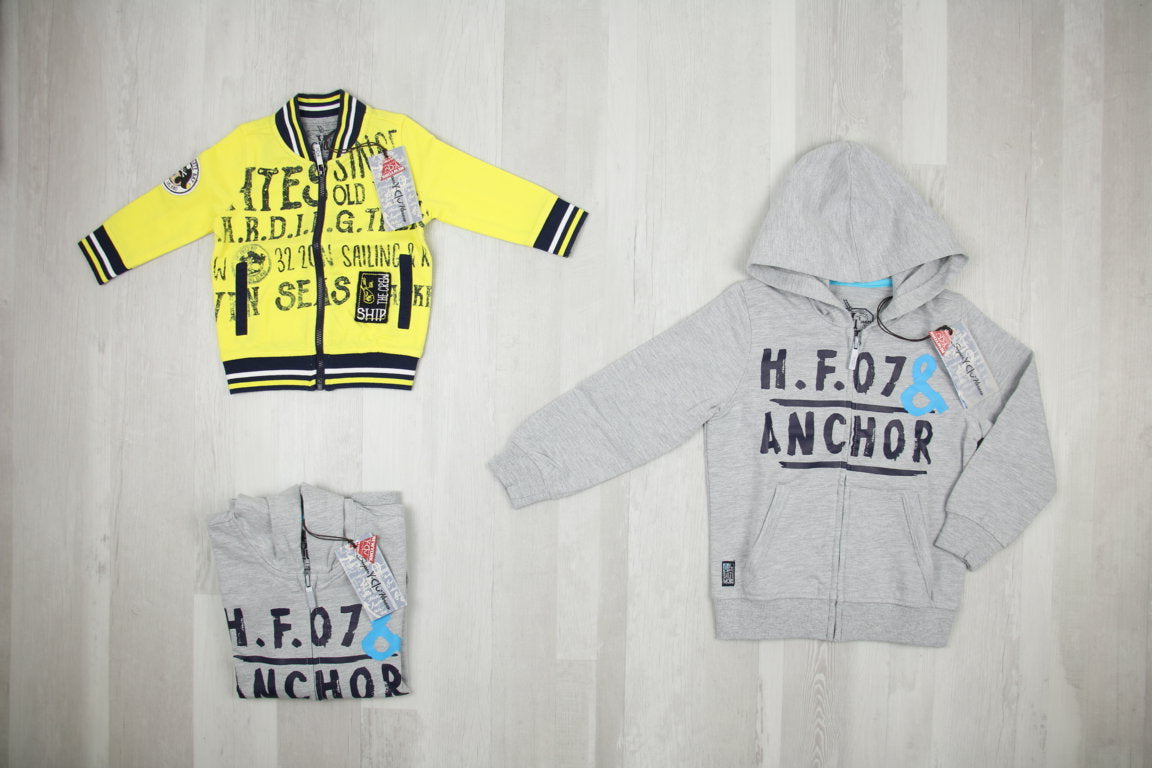 SCONTATO -20% €4,00 al pezzo Y-CLÙ stock abbigliamento bambini 98 pezzi - P/E - RIF. 6057AF