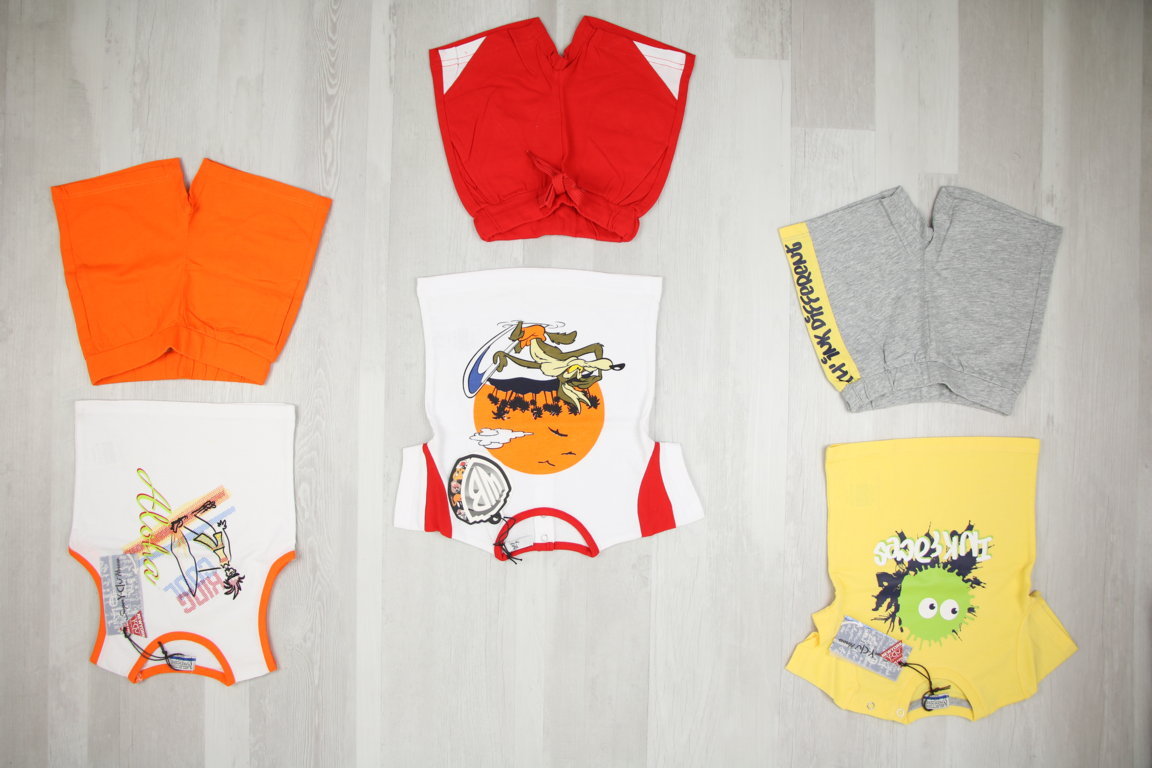 SCONTATO -20% €4,00 al pezzo Y-CLÙ stock abbigliamento bambini 98 pezzi - P/E - RIF. 6057AF