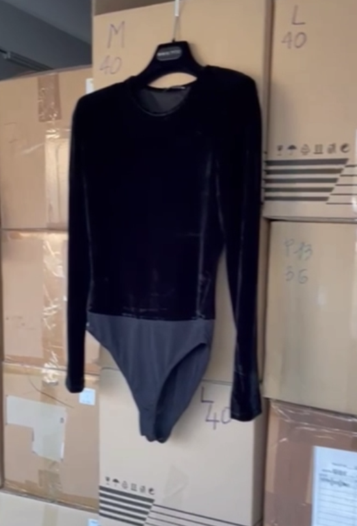 Stock abbigliamento donna ZARA 76287 pezzi - A/I - P/E - RIF. TV6079