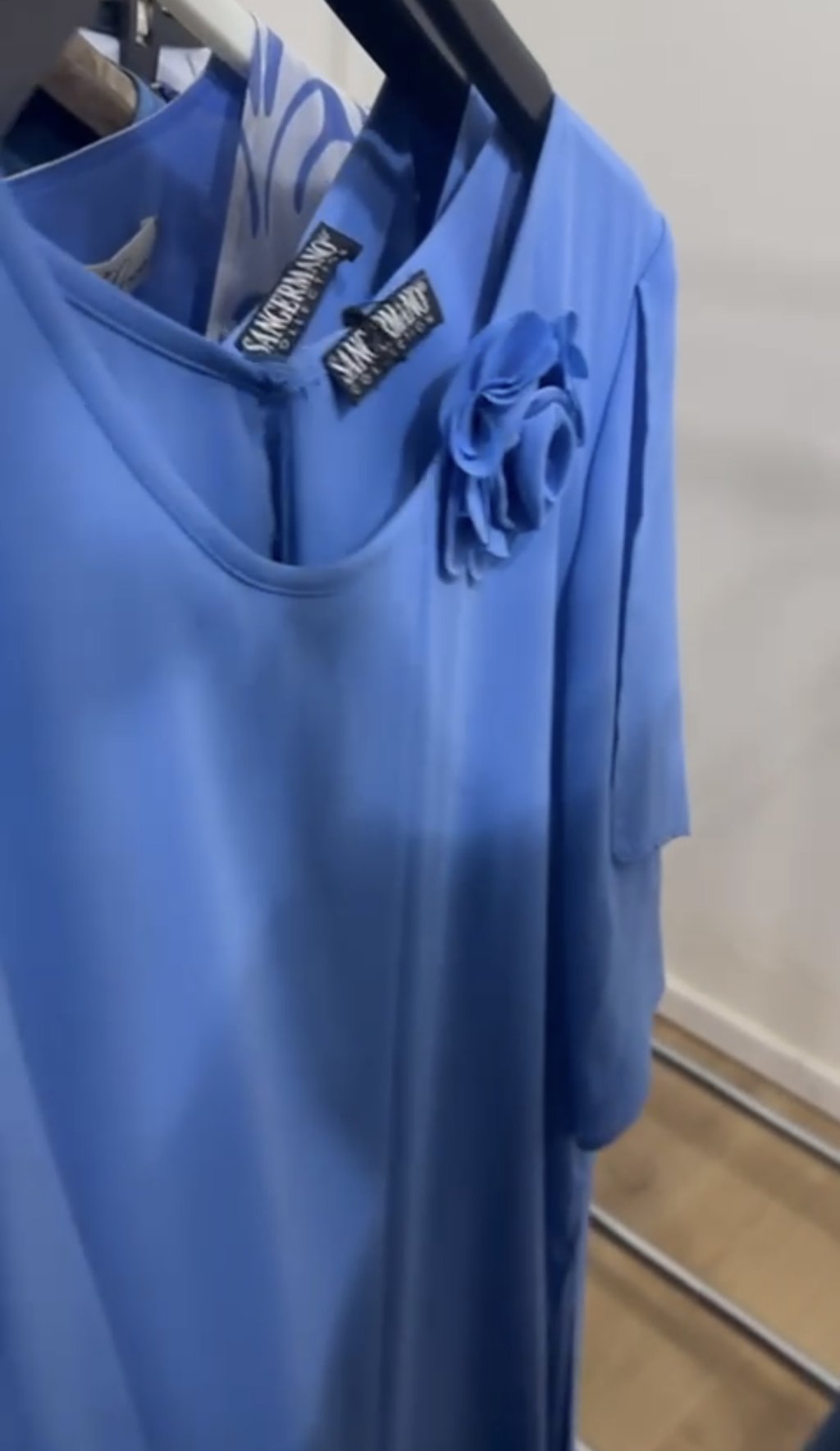 MARELLA, I BLUES, SEVENTY, ecc. stock abbigliamento donna 270 pezzi - A/I - RIF. TV6264