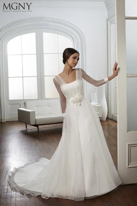 PROMO -25% 60,00 € la pièce NICOLE, PIGNATELLI, MORILEE, DELSA, BELLANTUONO, PRONOVIAS, JILLIAN stock robes de mariée 70 pièces - REF. TV5996