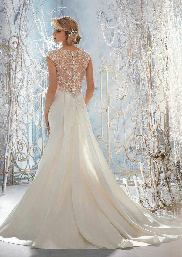 PROMO -25% 60,00 € la pièce NICOLE, PIGNATELLI, MORILEE, DELSA, BELLANTUONO, PRONOVIAS, JILLIAN stock robes de mariée 70 pièces - REF. TV5996