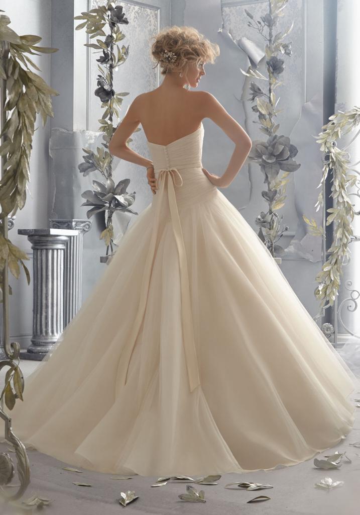 PROMO -25% 60,00 € la pièce NICOLE, PIGNATELLI, MORILEE, DELSA, BELLANTUONO, PRONOVIAS, JILLIAN stock robes de mariée 70 pièces - REF. TV5996