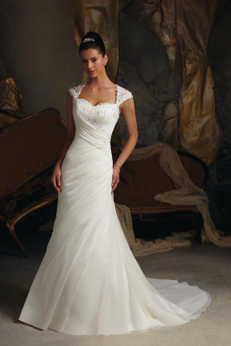 PROMO -25% 60,00 € la pièce NICOLE, PIGNATELLI, MORILEE, DELSA, BELLANTUONO, PRONOVIAS, JILLIAN stock robes de mariée 70 pièces - REF. TV5996