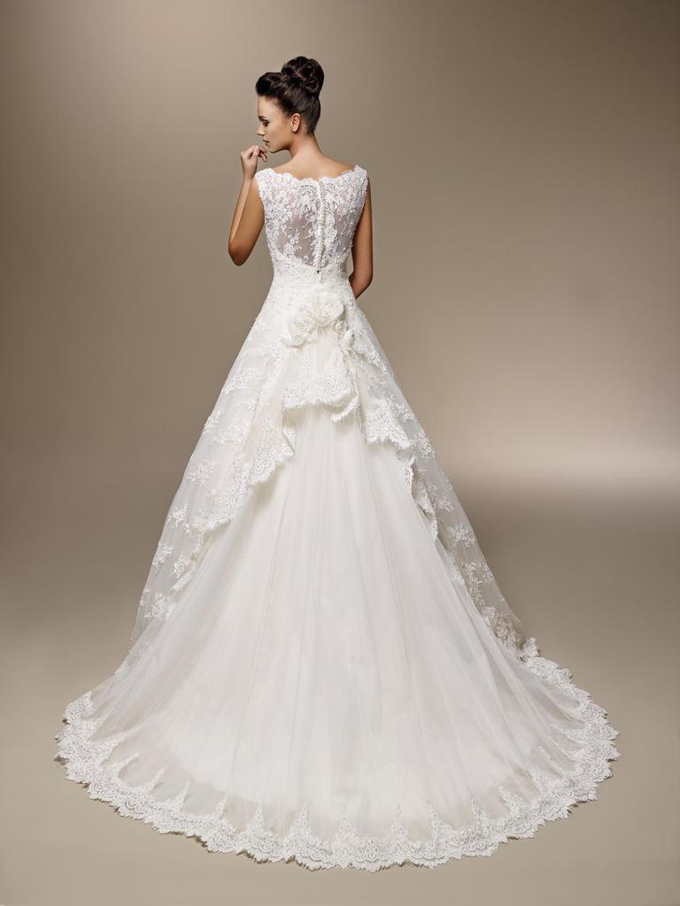 PROMO -25% 60,00 € la pièce NICOLE, PIGNATELLI, MORILEE, DELSA, BELLANTUONO, PRONOVIAS, JILLIAN stock robes de mariée 70 pièces - REF. TV5996