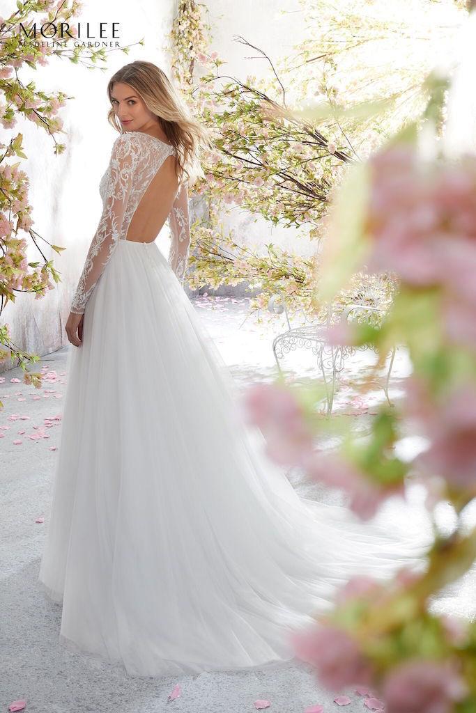 PROMO -25% 60,00 € la pièce NICOLE, PIGNATELLI, MORILEE, DELSA, BELLANTUONO, PRONOVIAS, JILLIAN stock robes de mariée 70 pièces - REF. TV5996