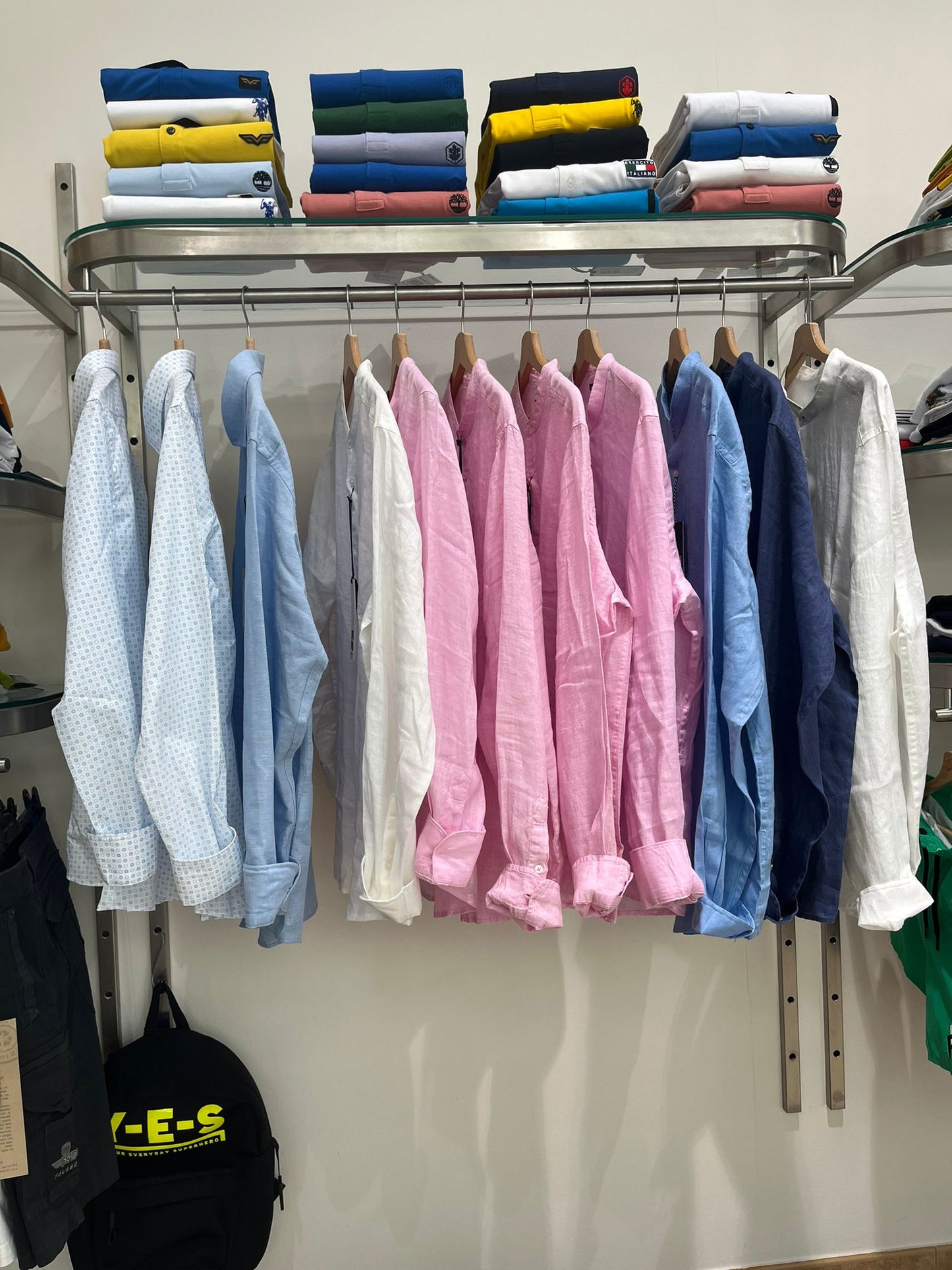 €16,42 al pezzo COLMAR, LIU-JO, ICON, ecc. stock abbigliamento e calzature uomo/donna 894 pezzi - P/E - RIF. TV6115