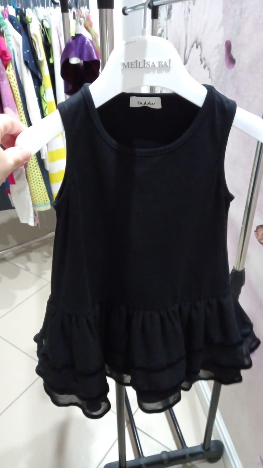 stock abbigliamento bambini - €18,29 al pezzo FUN & FUN, MSGM, PEUTEREY, MONNALISA, BLUMARINE, LIU JO ecc. 110 pezzi stock bambino/bambina - P/E - RIF. TV3934