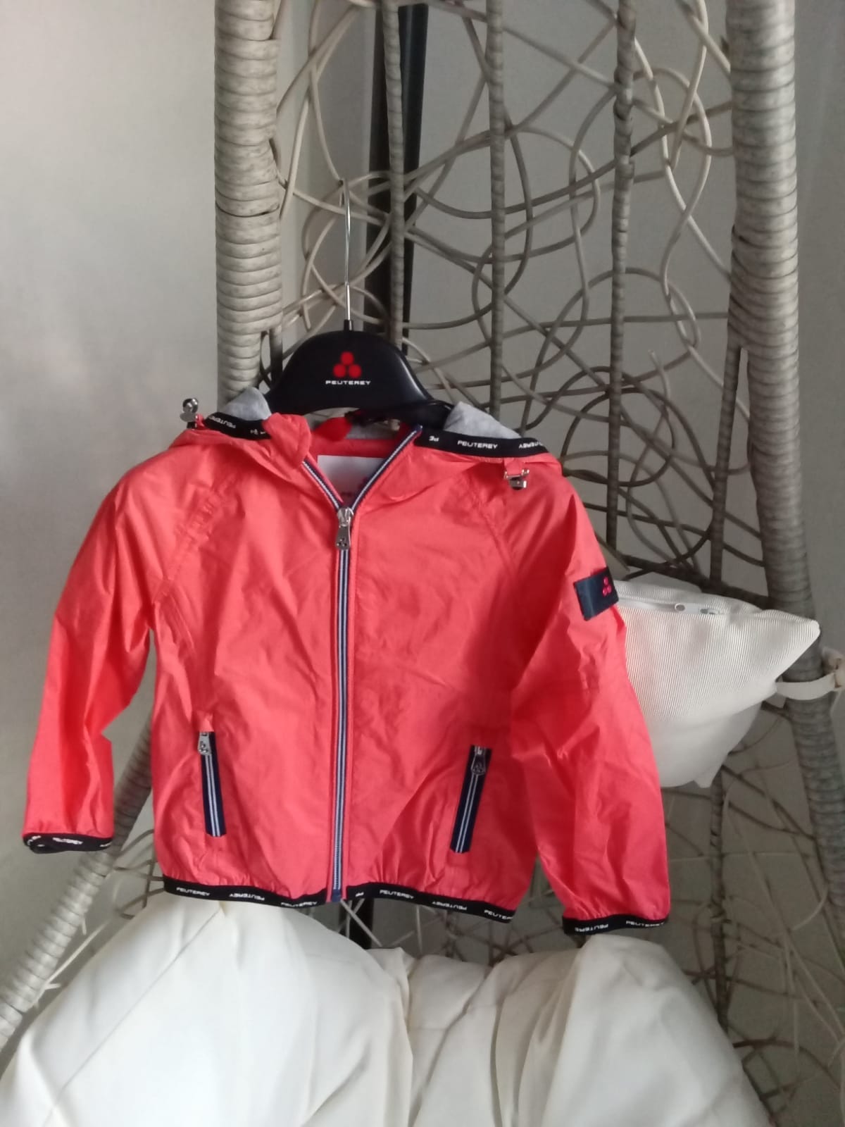 stock abbigliamento bambini - €18,29 al pezzo FUN & FUN, MSGM, PEUTEREY, MONNALISA, BLUMARINE, LIU JO ecc. 110 pezzi stock bambino/bambina - P/E - RIF. TV3934