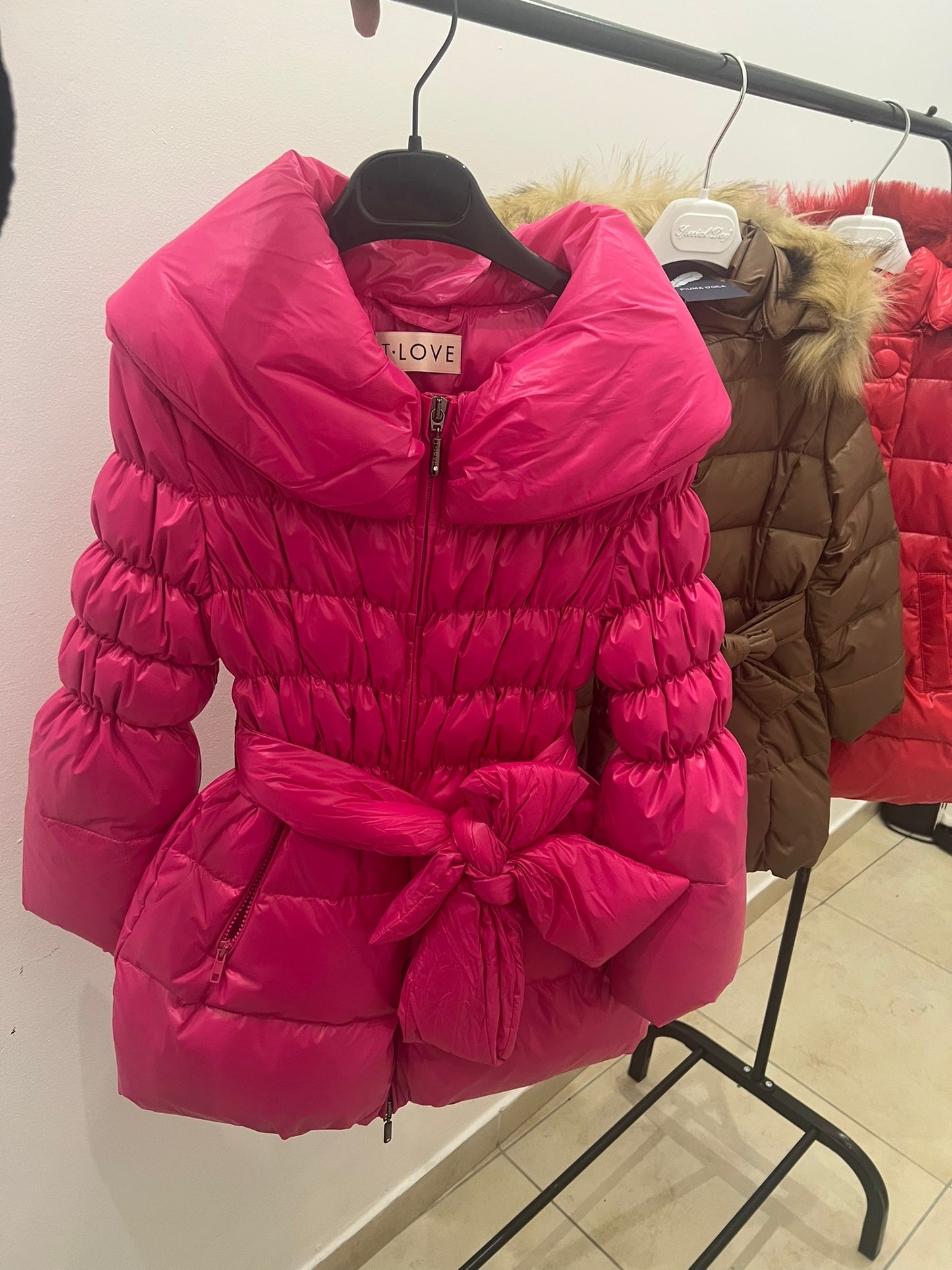 €12,00 al pezzo LIUJO, T.LOVE, ARTIGLI stock abbigliamento bambina 287 pezzi - A/I - RIF. TV5979