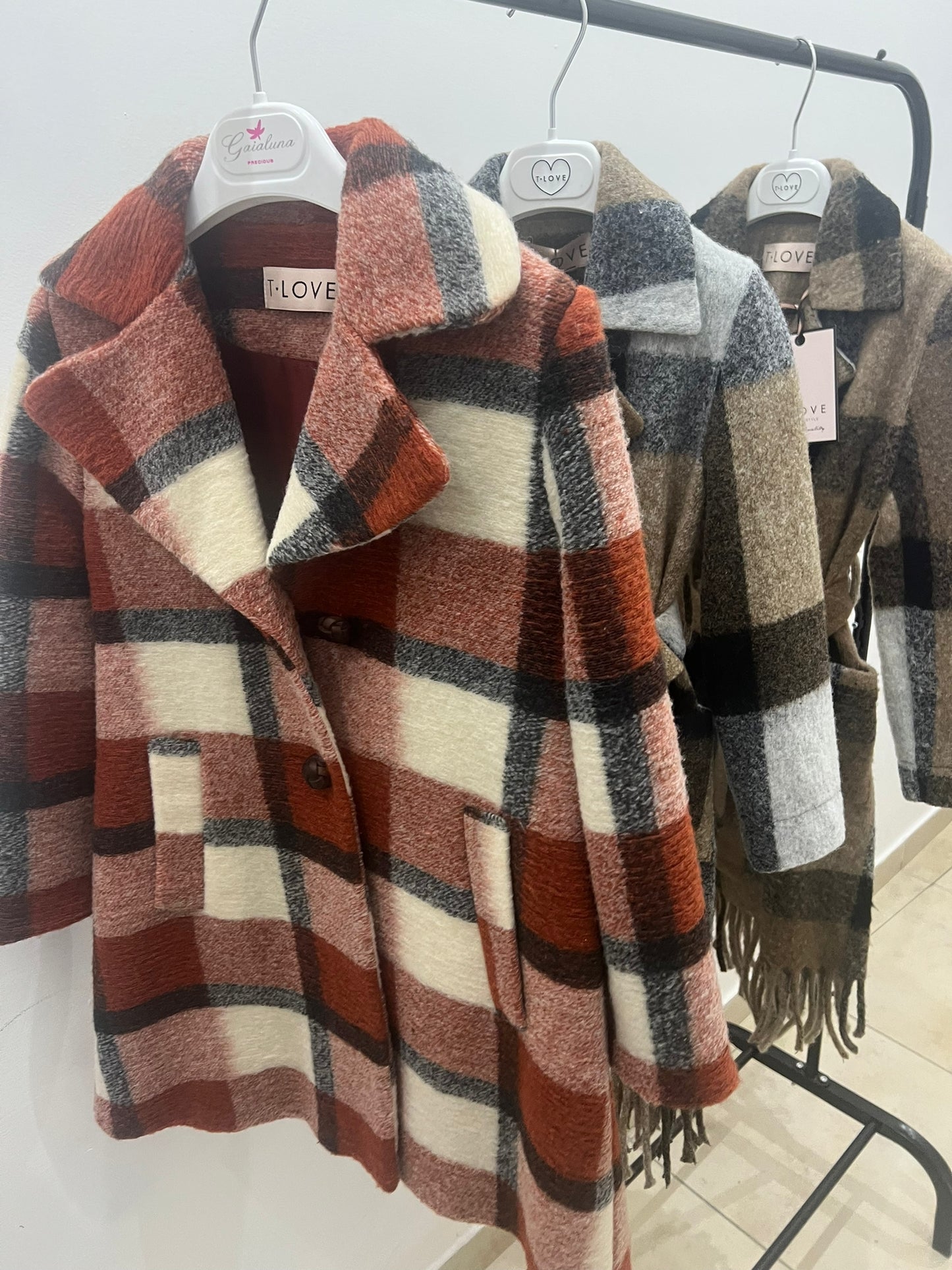 €12,00 al pezzo LIUJO, T.LOVE, ARTIGLI stock abbigliamento bambina 287 pezzi - A/I - RIF. TV5979