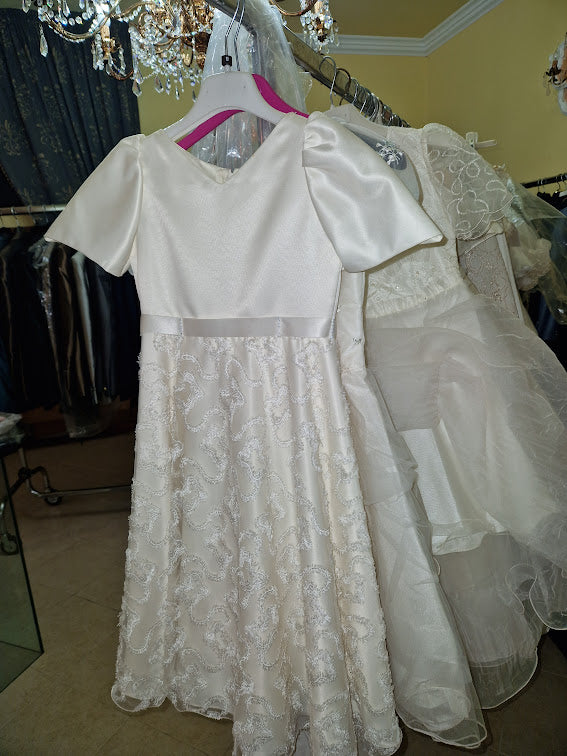 €52.00 per piece NICOLE, AZZURRA, VINNI, MAGGIE, SOTTERRO, TOMMASO STRANGIS, ALBERTO CARLOS etc. stock formal wear for women, men and children 165 pieces - REF. TV5978
