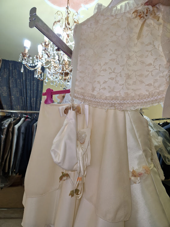 €52.00 per piece NICOLE, AZZURRA, VINNI, MAGGIE, SOTTERRO, TOMMASO STRANGIS, ALBERTO CARLOS etc. stock formal wear for women, men and children 165 pieces - REF. TV5978