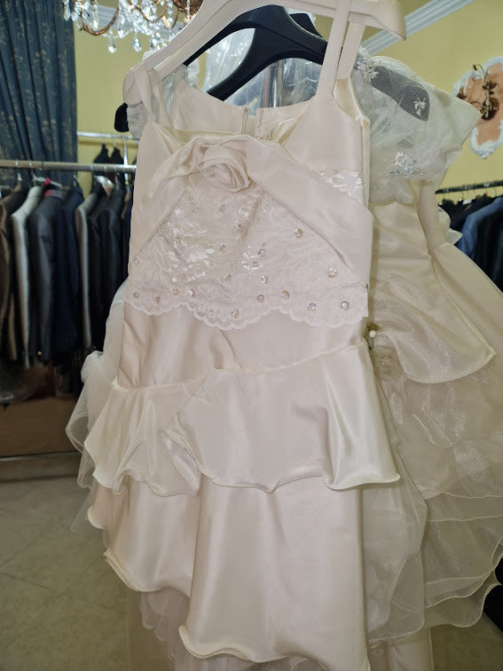 €52.00 per piece NICOLE, AZZURRA, VINNI, MAGGIE, SOTTERRO, TOMMASO STRANGIS, ALBERTO CARLOS etc. stock formal wear for women, men and children 165 pieces - REF. TV5978