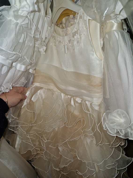 €52.00 per piece NICOLE, AZZURRA, VINNI, MAGGIE, SOTTERRO, TOMMASO STRANGIS, ALBERTO CARLOS etc. stock formal wear for women, men and children 165 pieces - REF. TV5978