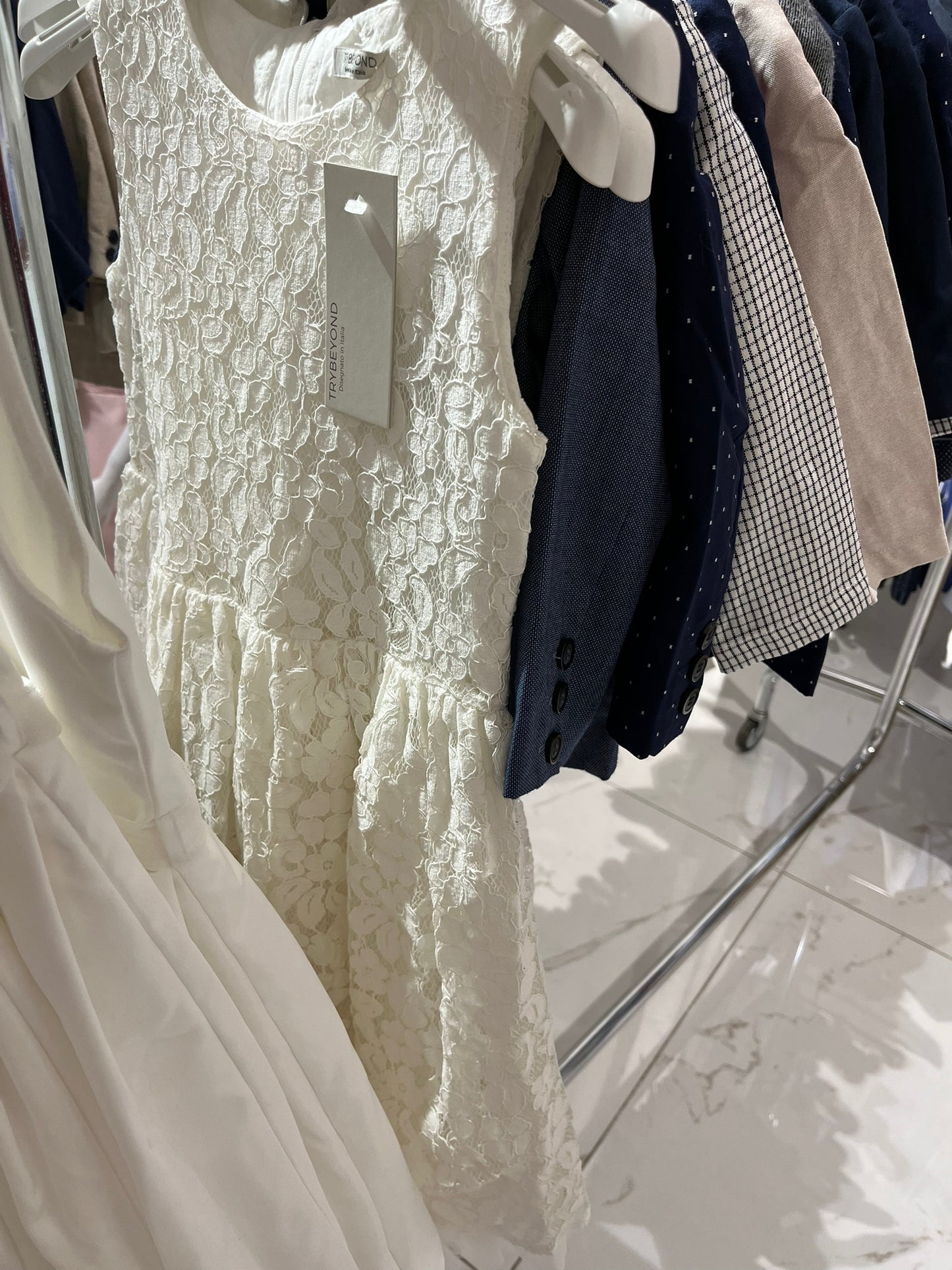 €7,00 al pezzo MAYORAL, BIRBA, TRYBEYOND stock cerimonia bambino/bambina 420 pezzi - 90% P/E 10% A/I -RIF. TV5973