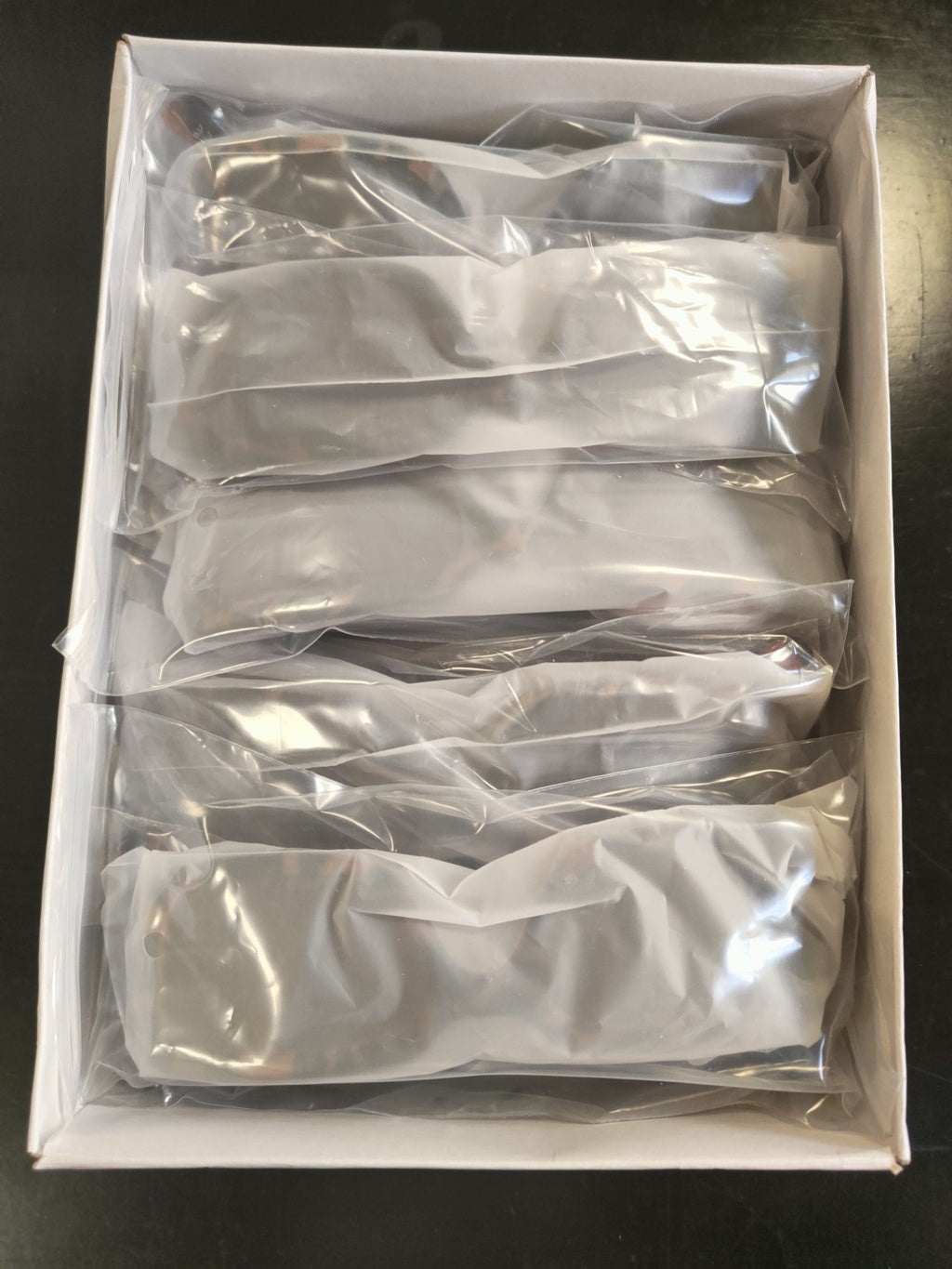 SCONTATO -10% €4,50 al pezzo MONTENAPOLEONE AVENUE stock occhiali da sole e vista 1100 pezzi - RIF. 5985