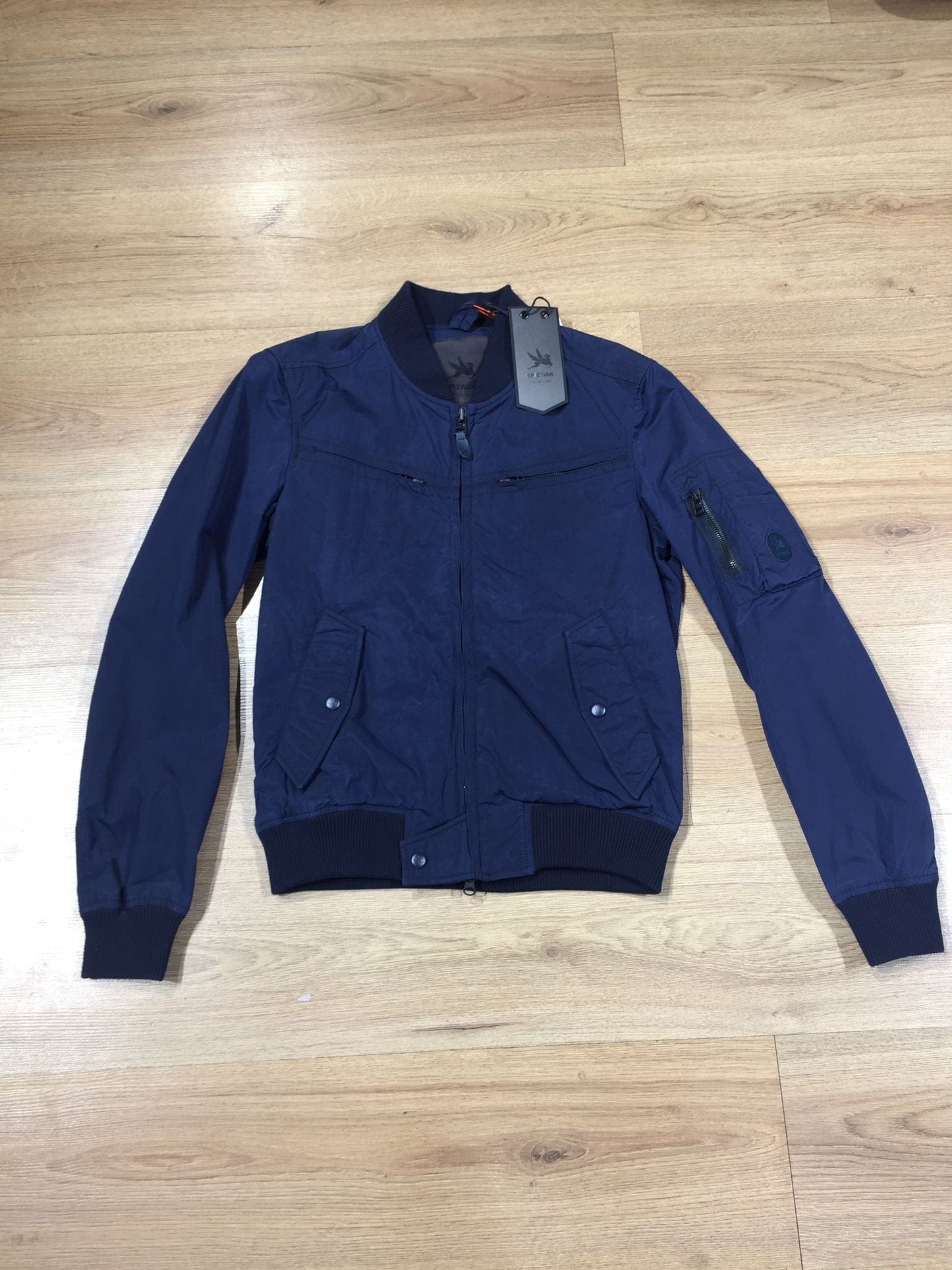 stock abbigliamento - €10,00 al pezzo AKS, BREAD&BUTTONS, DAMASCATO, U.S. POLO ASSN, DAVID OWEN, DESI, CLASS, ecc. 562 pezzi stock uomo/donna - P/E - RIF. TV3937