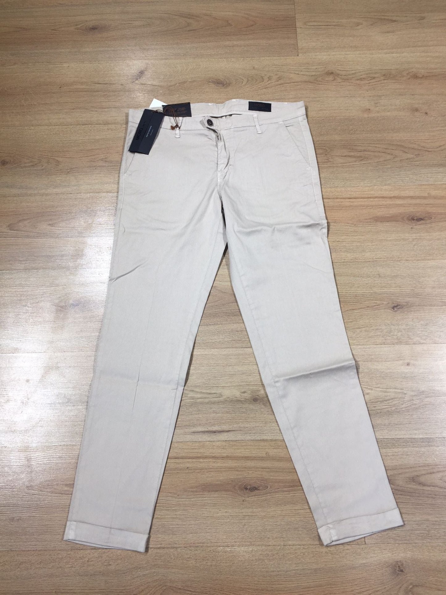stock abbigliamento - €10,00 al pezzo AKS, BREAD&BUTTONS, DAMASCATO, U.S. POLO ASSN, DAVID OWEN, DESI, CLASS, ecc. 562 pezzi stock uomo/donna - P/E - RIF. TV3937