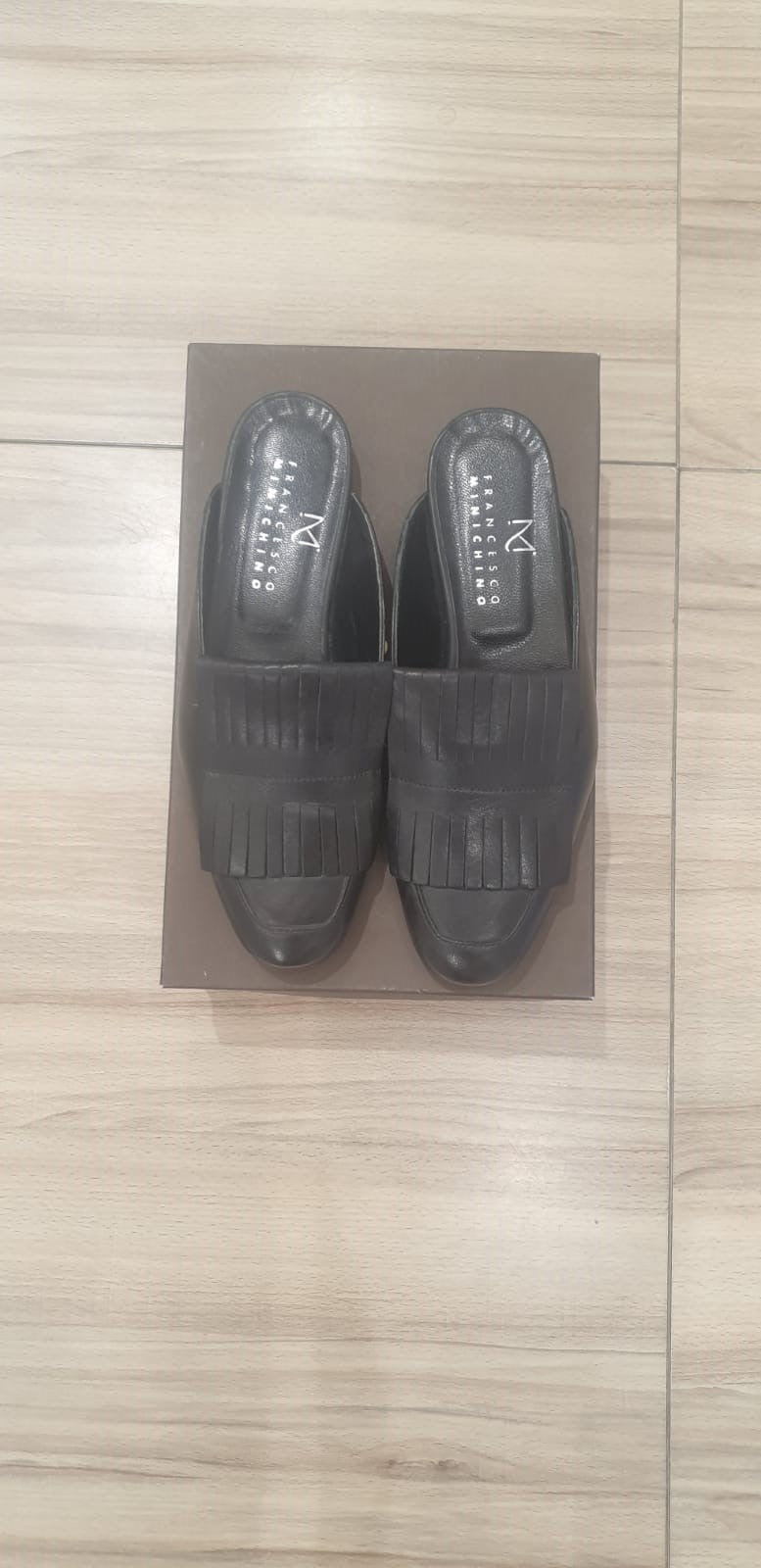 stock abbigliamento - €10,00 al pezzo AKS, BREAD&BUTTONS, DAMASCATO, U.S. POLO ASSN, DAVID OWEN, DESI, CLASS, ecc. 562 pezzi stock uomo/donna - P/E - RIF. TV3937