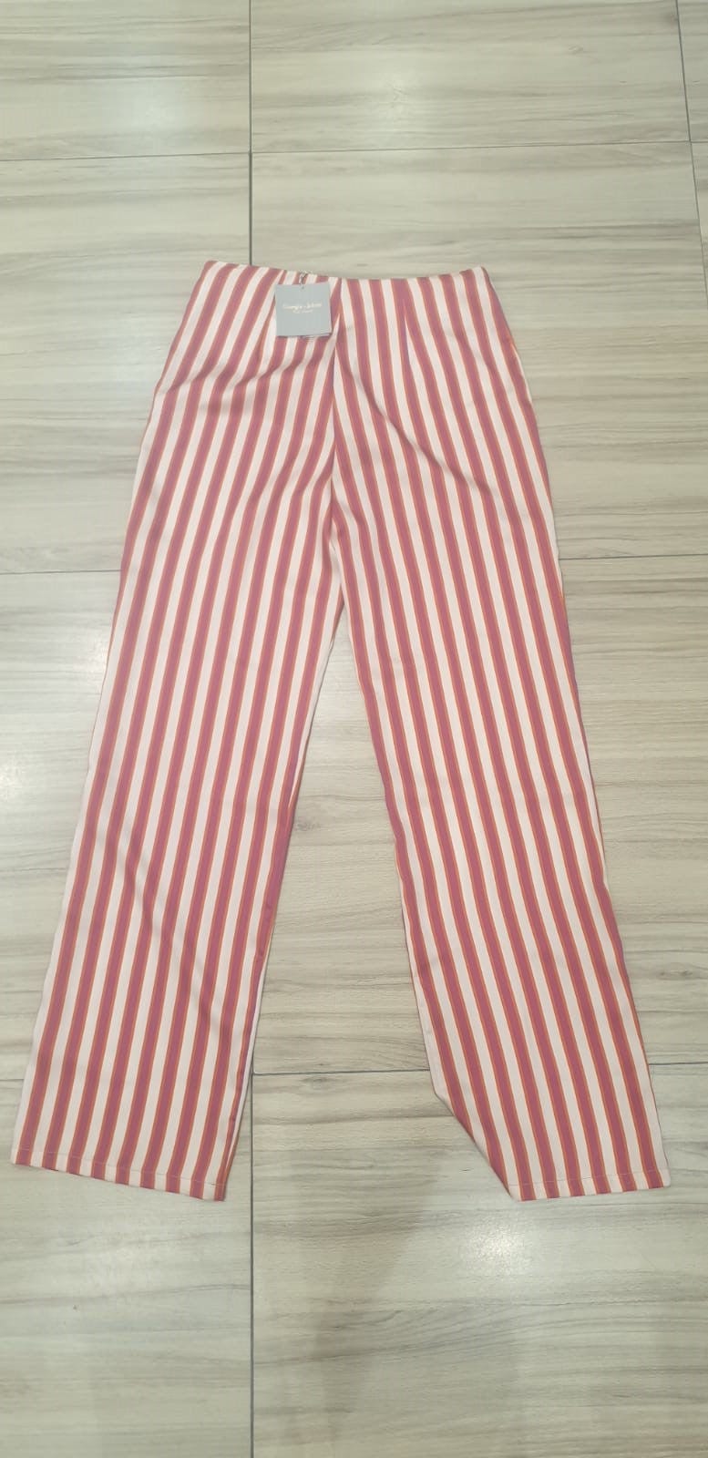 stock abbigliamento - €10,00 al pezzo AKS, BREAD&BUTTONS, DAMASCATO, U.S. POLO ASSN, DAVID OWEN, DESI, CLASS, ecc. 562 pezzi stock uomo/donna - P/E - RIF. TV3937