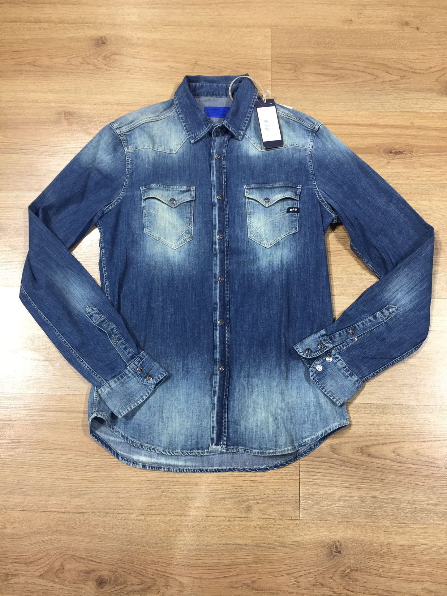 stock abbigliamento - €10,00 al pezzo AKS, BREAD&BUTTONS, DAMASCATO, U.S. POLO ASSN, DAVID OWEN, DESI, CLASS, ecc. 562 pezzi stock uomo/donna - P/E - RIF. TV3937