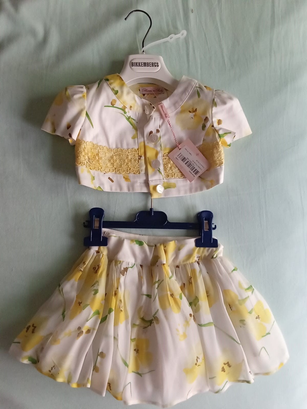 stock abbigliamento bambini - €18,29 al pezzo FUN & FUN, MSGM, PEUTEREY, MONNALISA, BLUMARINE, LIU JO ecc. 110 pezzi stock bambino/bambina - P/E - RIF. TV3934