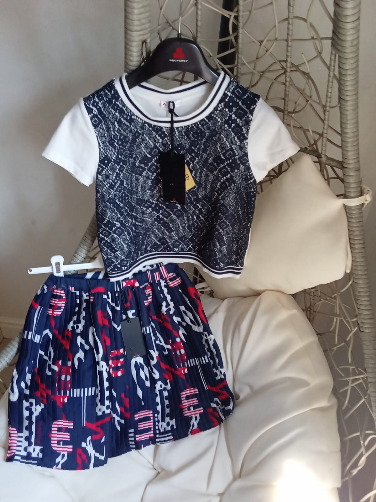 stock abbigliamento bambini - €18,29 al pezzo FUN & FUN, MSGM, PEUTEREY, MONNALISA, BLUMARINE, LIU JO ecc. 110 pezzi stock bambino/bambina - P/E - RIF. TV3934