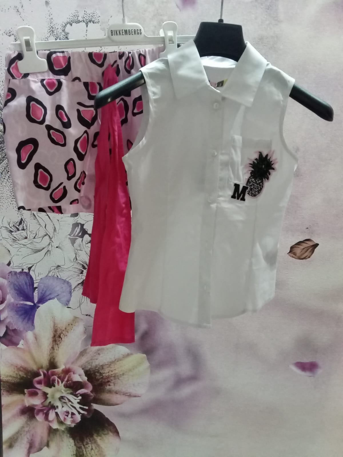stock abbigliamento bambini - €18,29 al pezzo FUN & FUN, MSGM, PEUTEREY, MONNALISA, BLUMARINE, LIU JO ecc. 110 pezzi stock bambino/bambina - P/E - RIF. TV3934
