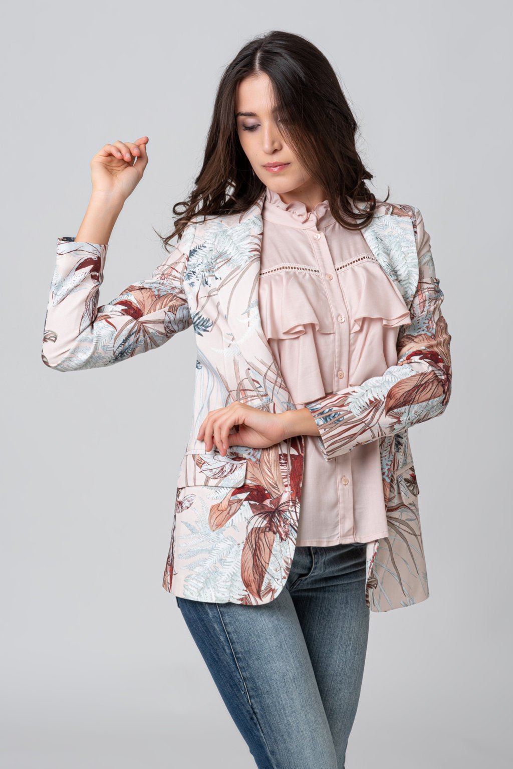 13,00 € par pièce GATTINONI 9399 pièces en stock vêtements pour hommes et femmes - SS 60% - FW 40% - REF. TV3973