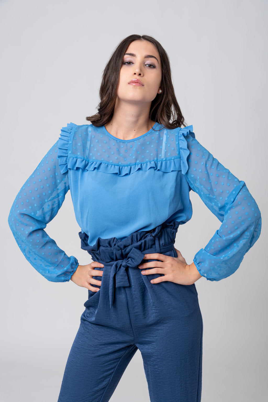 13,00 € par pièce GATTINONI 9399 pièces en stock vêtements pour hommes et femmes - SS 60% - FW 40% - REF. TV3973