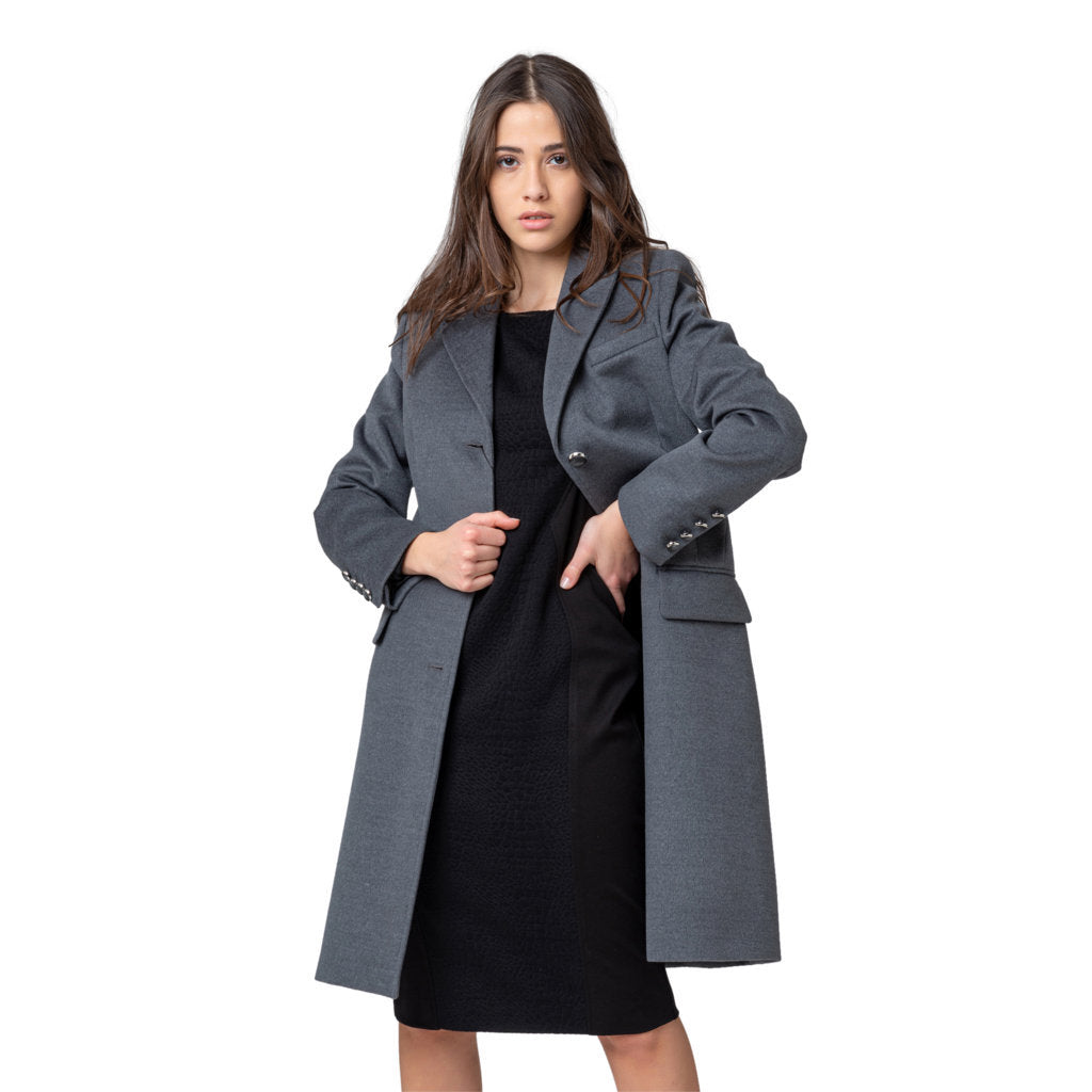 13,00 € par pièce GATTINONI 9399 pièces en stock vêtements pour hommes et femmes - SS 60% - FW 40% - REF. TV3973