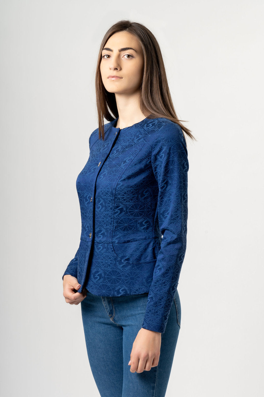 13,00 € par pièce GATTINONI 9399 pièces en stock vêtements pour hommes et femmes - SS 60% - FW 40% - REF. TV3973