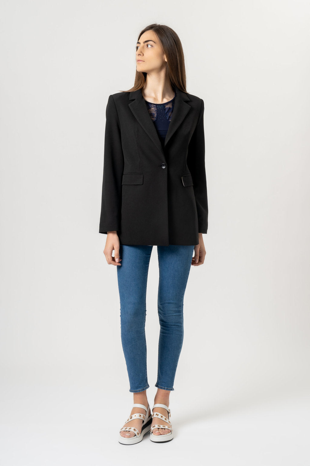 13,00 € par pièce GATTINONI 9399 pièces en stock vêtements pour hommes et femmes - SS 60% - FW 40% - REF. TV3973