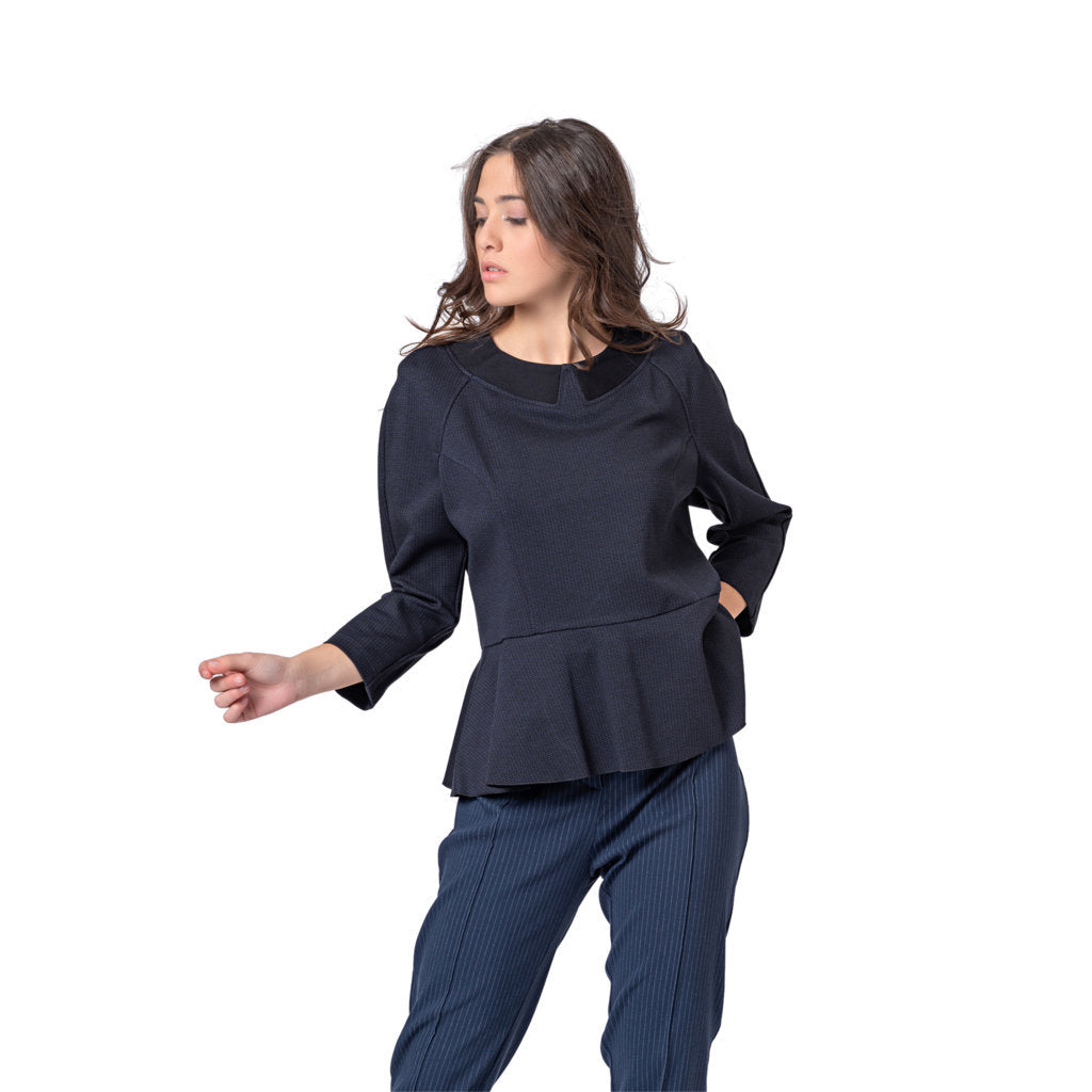 13,00 € par pièce GATTINONI 9399 pièces en stock vêtements pour hommes et femmes - SS 60% - FW 40% - REF. TV3973