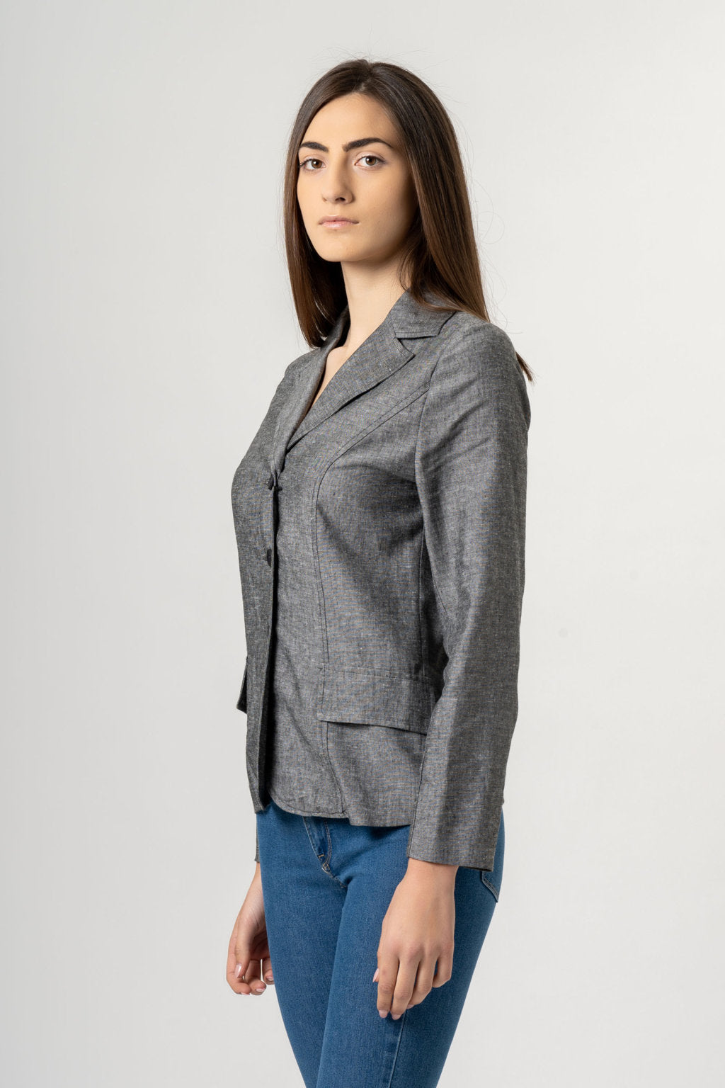 13,00 € par pièce GATTINONI 9399 pièces en stock vêtements pour hommes et femmes - SS 60% - FW 40% - REF. TV3973