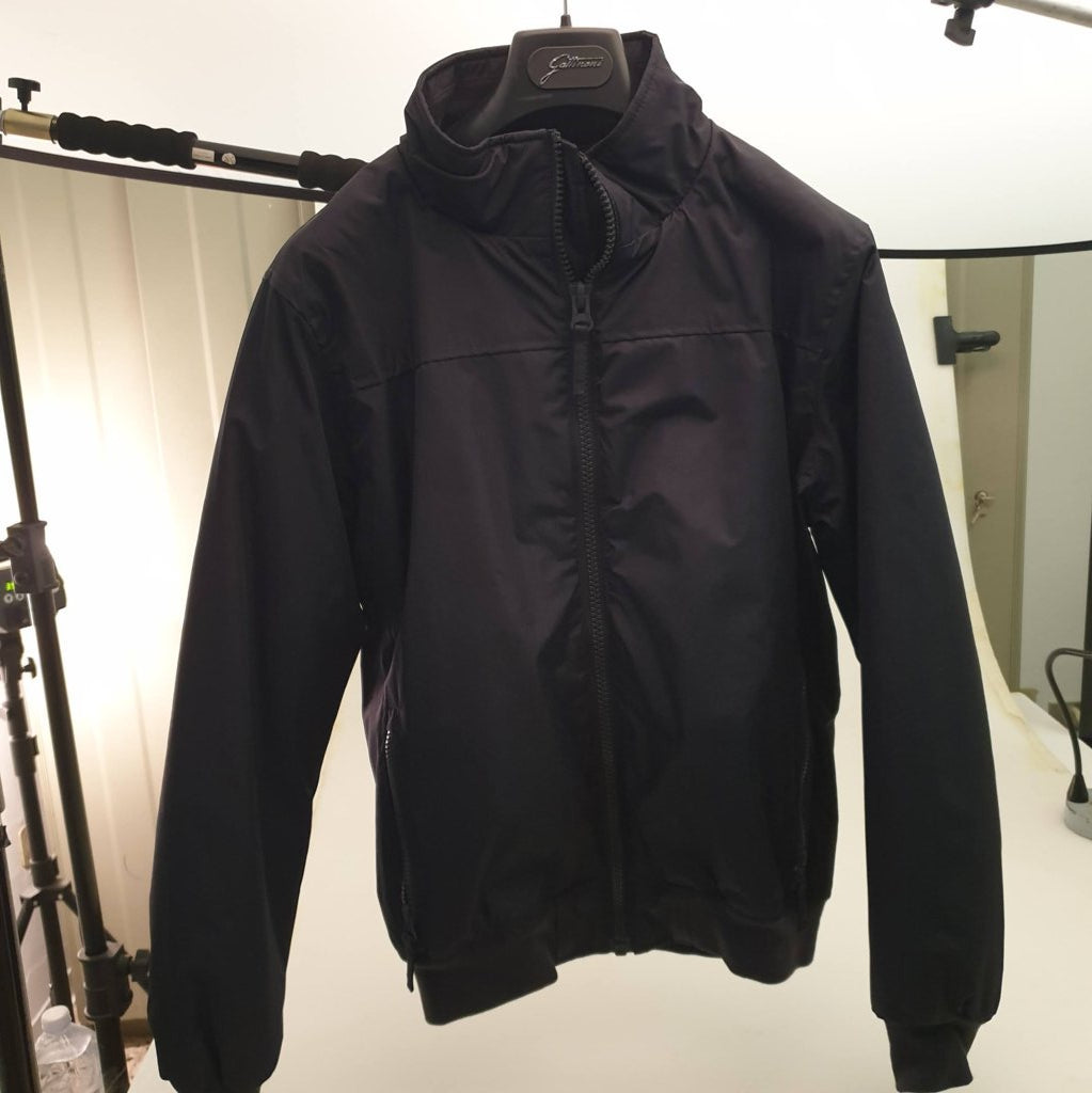 13,00 € par pièce GATTINONI 9399 pièces en stock vêtements pour hommes et femmes - SS 60% - FW 40% - REF. TV3973