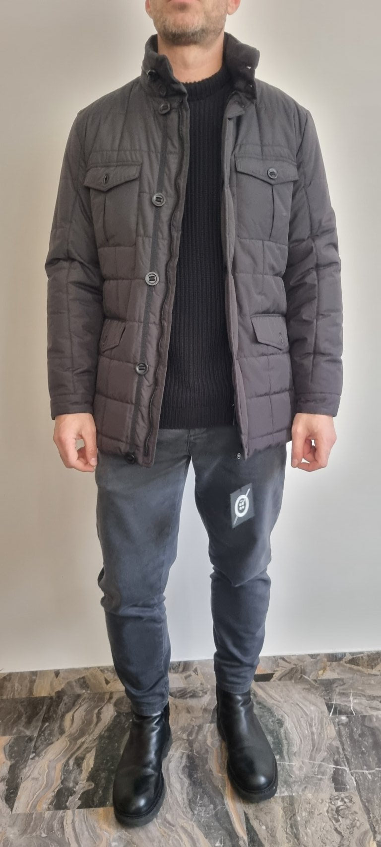 13,00 € par pièce GATTINONI 9399 pièces en stock vêtements pour hommes et femmes - SS 60% - FW 40% - REF. TV3973