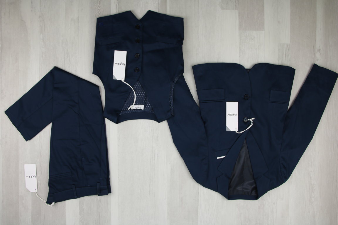 €8,50 al pezzo BYBLOS stock abbigliamento bambini 60 pezzi - P/E - RIF. 6243