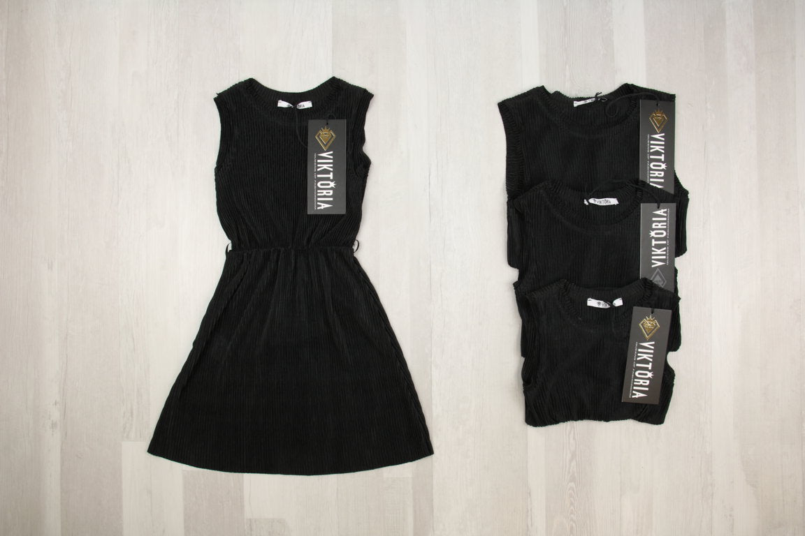 €4,50 al pezzo VIKTORIA stock abbigliamento bambina 98 pezzi - P/E - RIF. 6256