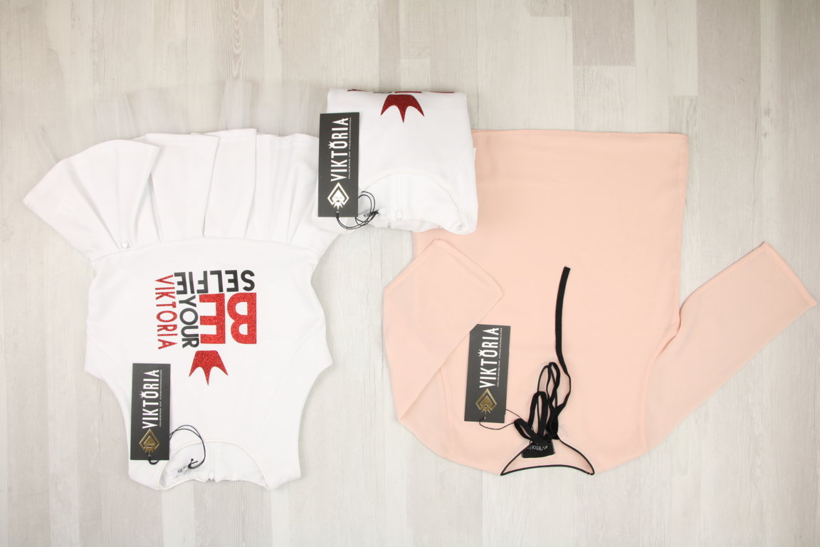 €4,50 al pezzo VIKTORIA stock abbigliamento bambina 98 pezzi - P/E - RIF. 6256