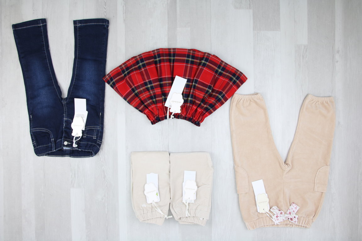 €4,70 al pezzo SARABANDA, MINI BANDA stock abbigliamento bambini 285 pezzi - A/I - RIF. 6275