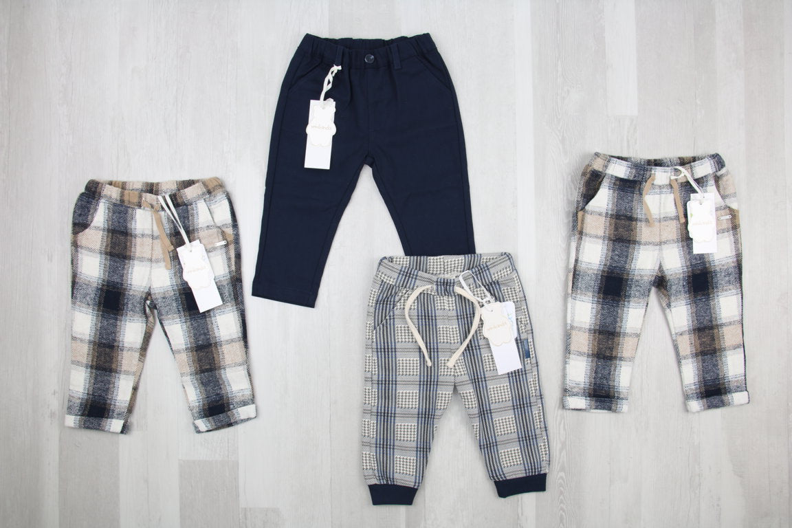 €4,70 al pezzo SARABANDA, MINI BANDA stock abbigliamento bambini 285 pezzi - A/I - RIF. 6275