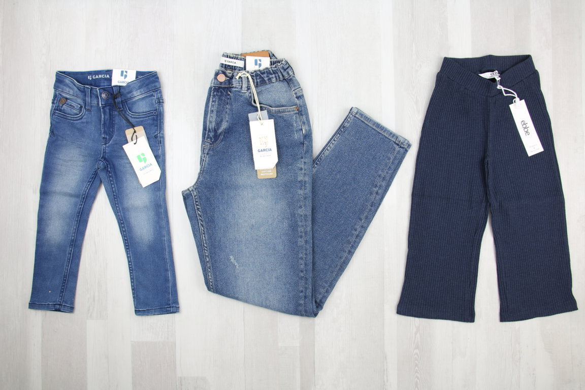 €4,25 al pezzo COCCODE', GYMP, KITE, ecc. stock abbigliamento bambini 256 pezzi - A/I - RIF. 6277