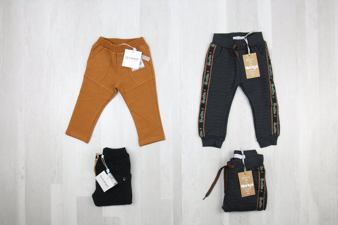 €4,25 al pezzo COCCODE', GYMP, KITE, ecc. stock abbigliamento bambini 256 pezzi - A/I - RIF. 6277