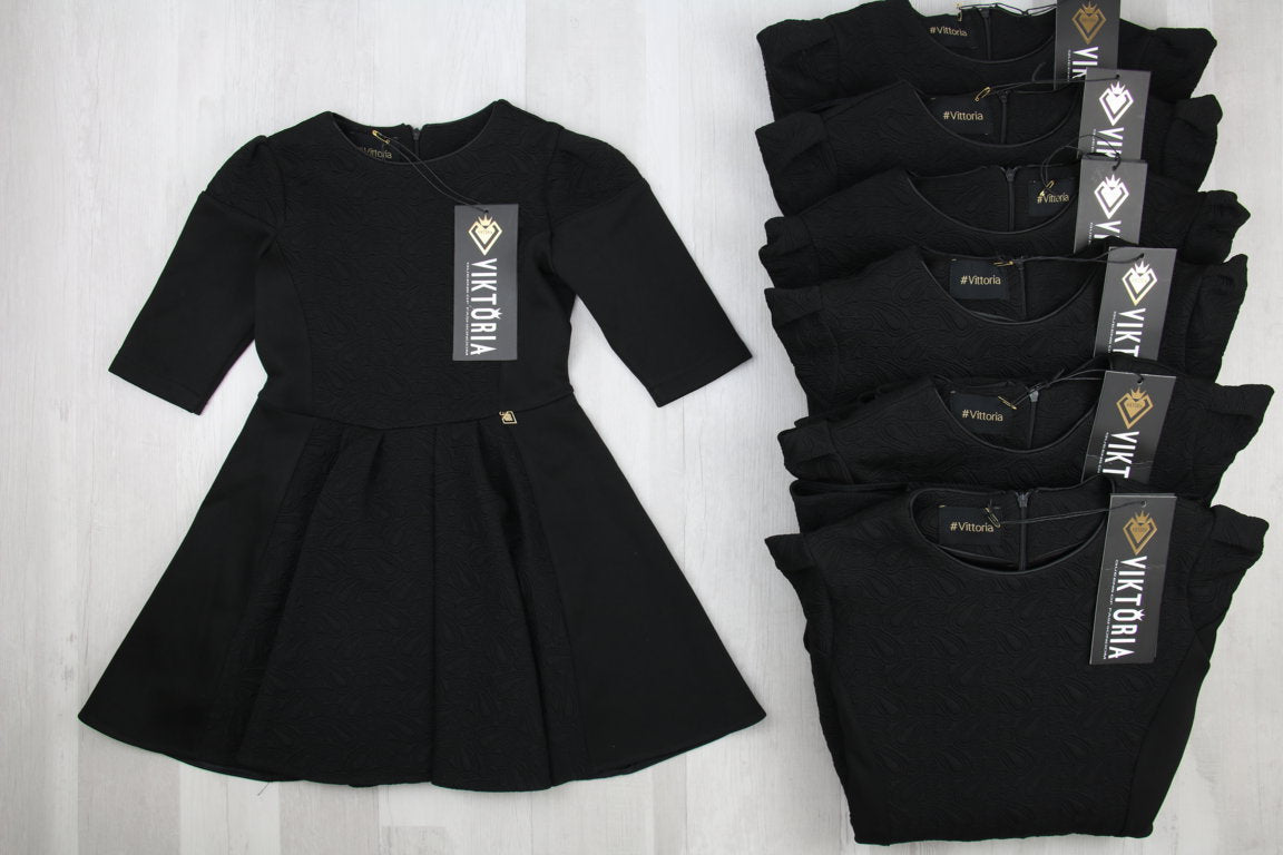 €9,60 al pezzo VIKTORIA stock abbigliamento bambina 41 pezzi - A/I - RIF. 6295